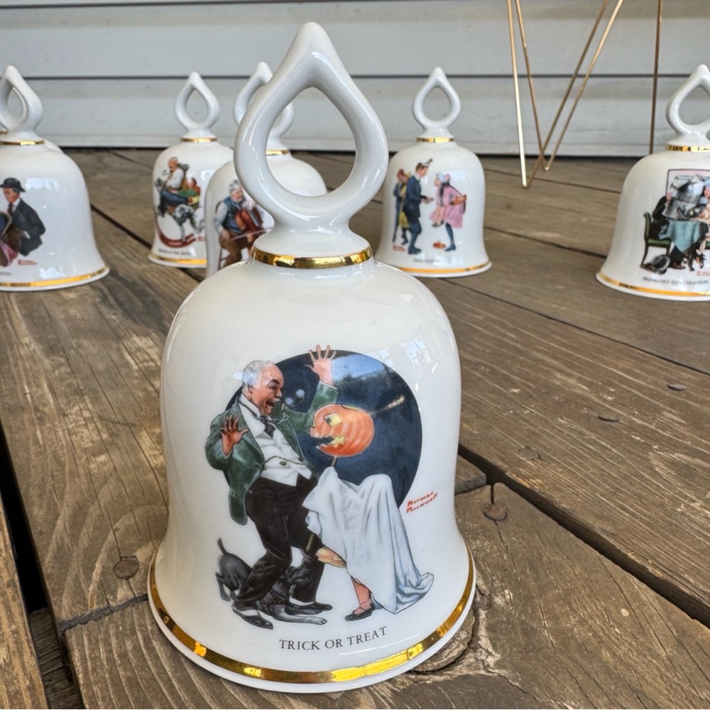 Vintage Norman Rockwell Bells - Picture 6 of 15